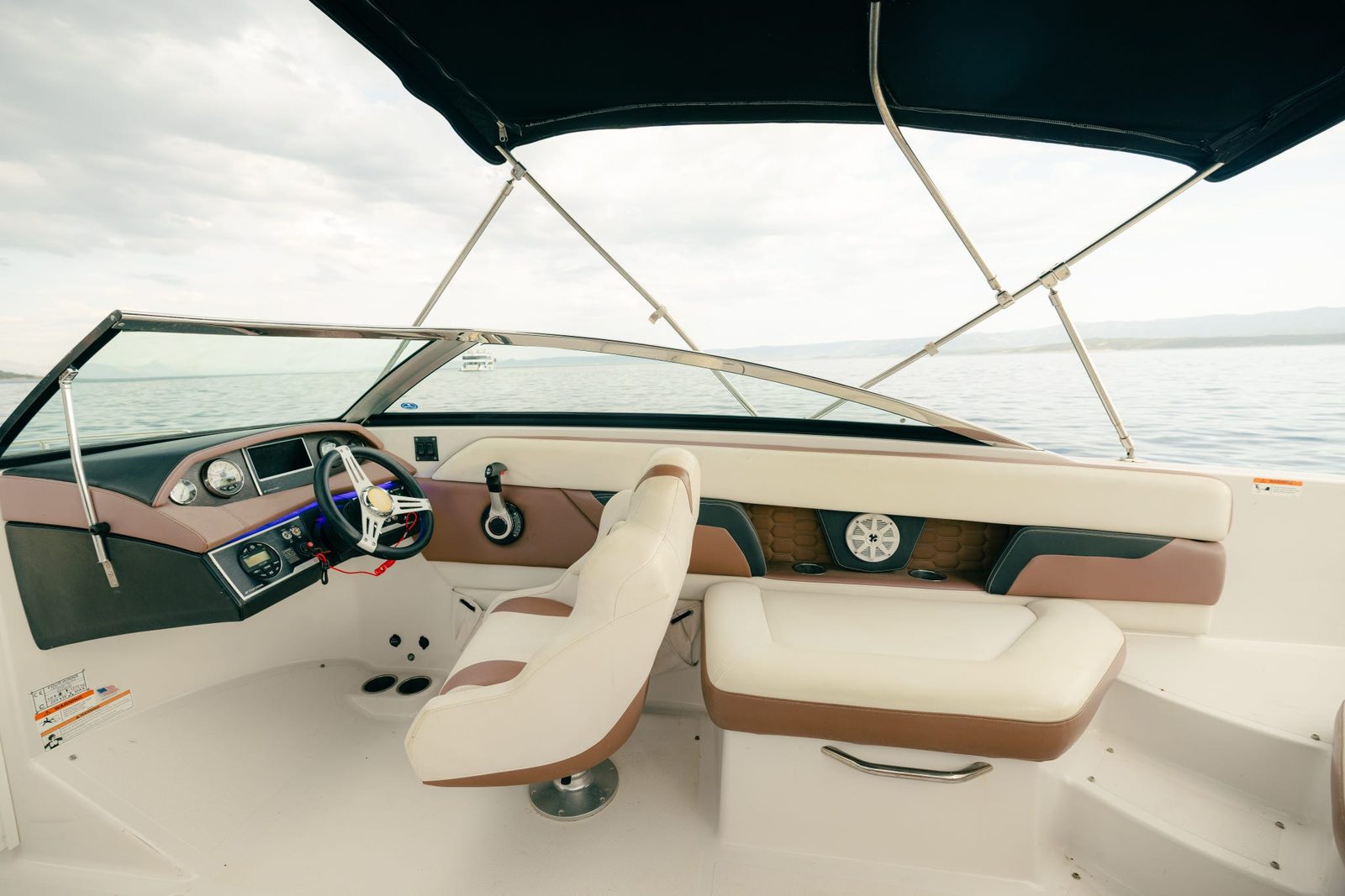Four Winns HD240OB — photo 8